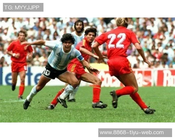 卡拉格怒批鲁梅尼格对沃尔特马德的不尊重行为令人震惊支持强烈反击